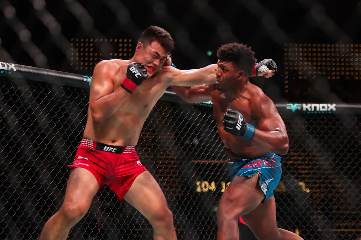 Alonzo Menifield Shocks UFC Macau, KO's Zhang Mingyang
