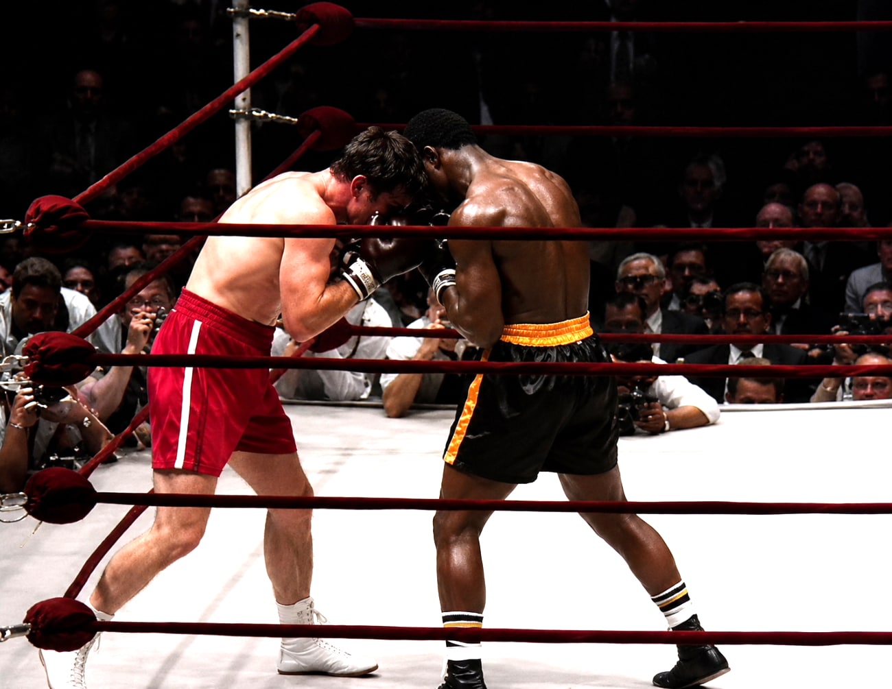 Joe Frazier vs. Jerry Quarry: A Classic Heavyweight Showdown