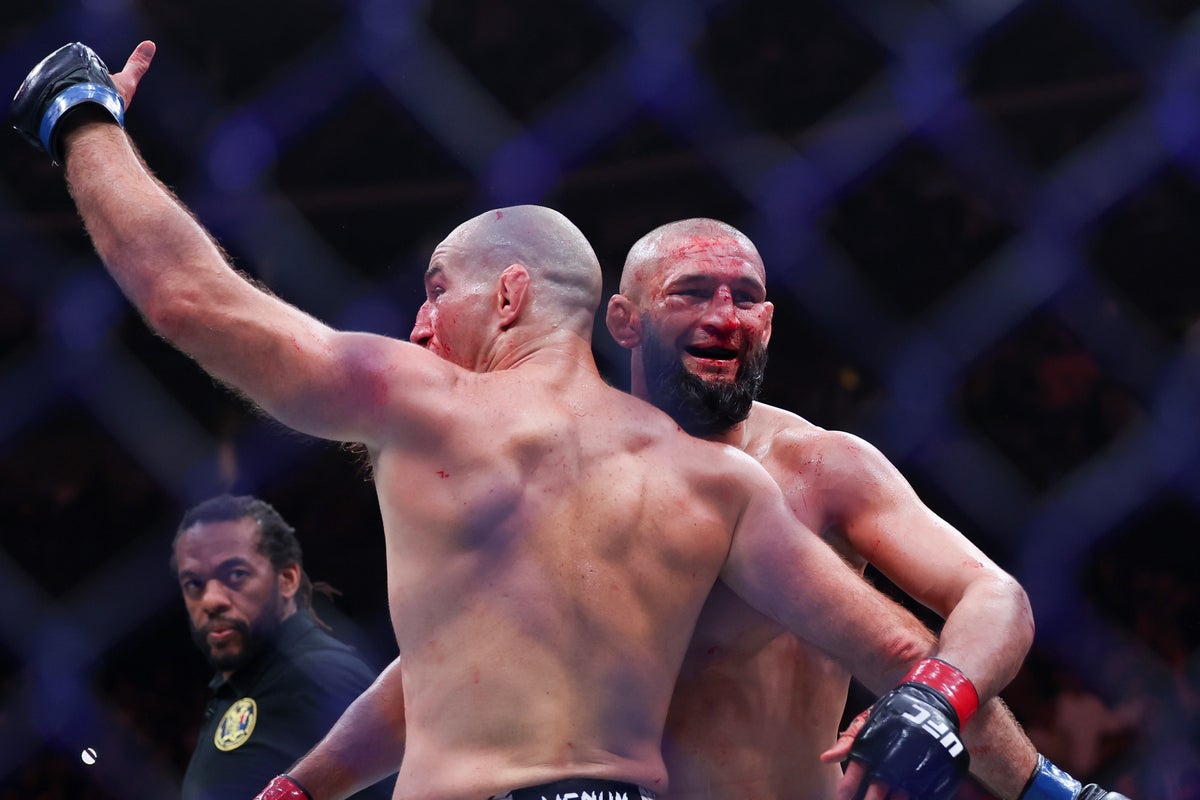 Strickland Stuns Chimaev, Reclaims Middleweight Crown at UFC 328